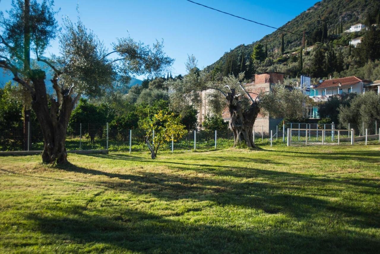Kostas Studios Nydri  Bagian luar foto